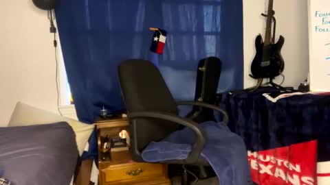 MrPirated online show from February 1, 2025, 3:28 pm