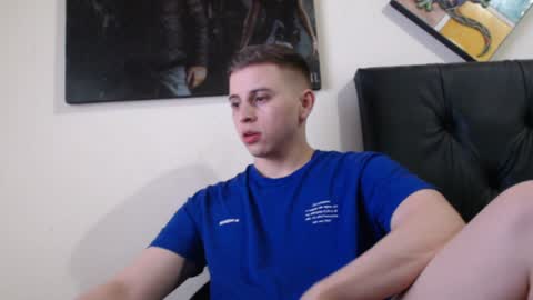 Snapshot of draco_boy2000 chatting on December 12, 2024, 7:15 pm draco_boy2000 online show from December 12, 2024, 7:15 pm