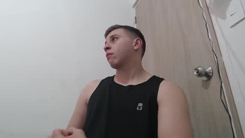 draco_boy2000 online show from February 23, 2026, 11:46 pm