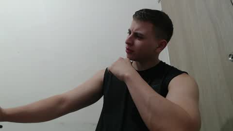 draco_boy2000 online show from April 9, 2026, 12:21 am