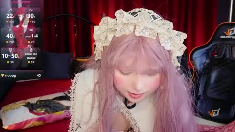 Snapshot of draculaura_ chatting on April 1, 2026, 1:41 pm Draculaura online show from April 1, 2026, 1:41 pm