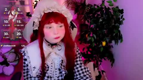 Snapshot of draculaura_ chatting on April 2, 2026, 10:46 am Draculaura online show from April 2, 2026, 10:46 am