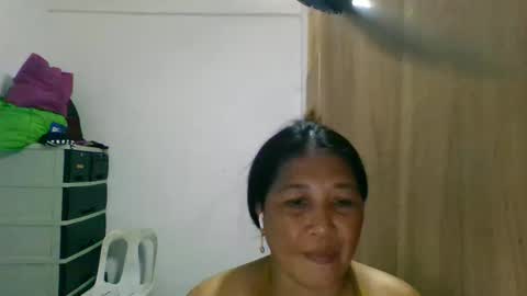 Snapshot of dragonlady402 chatting on February 17, 2026, 6:43 am Dragon Lady online show from February 17, 2026, 6:43 am