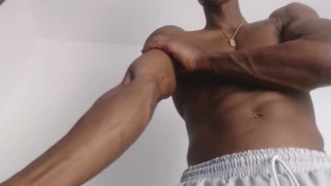 Drake 23 online show from November 28, 2025, 9:17 pm