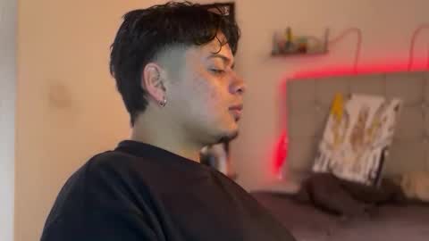 drakeeee online show from April 15, 2026, 1:51 pm