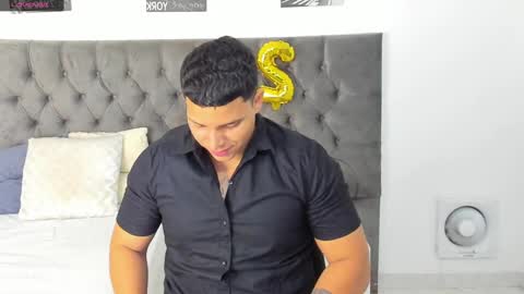Snapshot of drakesmith01 chatting on March 10, 2025, 11:42 am Drake Smith online show from March 10, 2025, 11:42 am