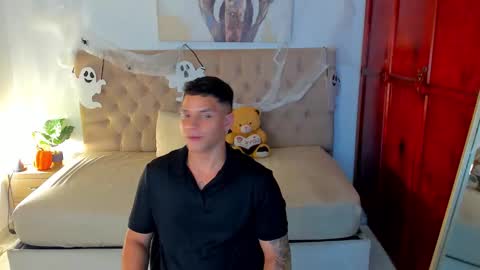 Snapshot of drakesmith01 chatting on November 2, 2025, 11:07 pm Drake Smith online show from November 2, 2025, 11:07 pm
