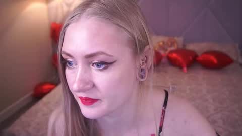 Snapshot of dramaquenn chatting on February 11, 2026, 7:24 am Lina online show from February 11, 2026, 7:24 am