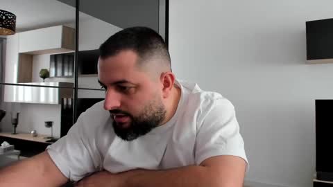 Draven A online show from February 21, 2025, 9:45 am