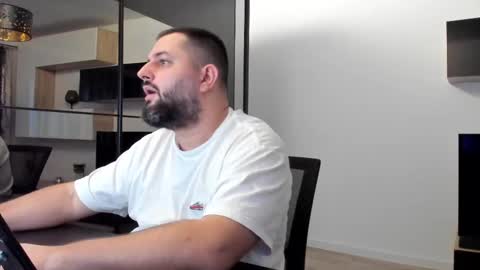 Draven A online show from February 26, 2025, 3:52 pm