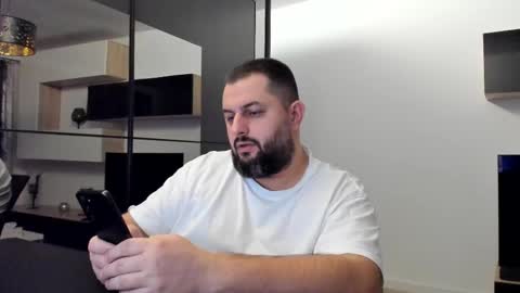 Draven A online show from March 1, 2025, 2:15 am