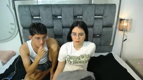 -- nicolle and jhon -- online show from January 25, 2025, 10:50 pm