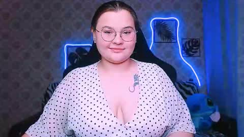 dreamforyoue2 online show from November 7, 2025, 9:53 am