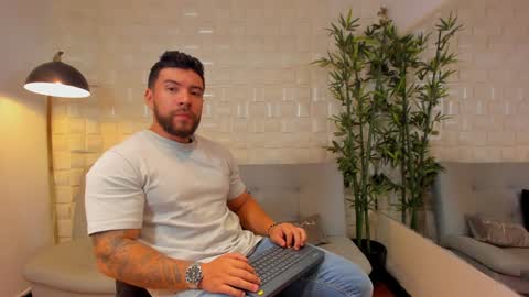 cris online show from January 14, 2025, 10:34 pm