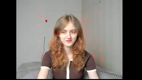 dreamy_pollyyy online show from May 13, 2026, 7:00 pm