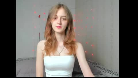 dreamy_pollyyy online show from May 14, 2026, 7:31 pm