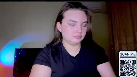 Mila online show from February 23, 2026, 4:48 pm