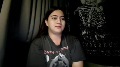 dreamycreamyst online show from January 22, 2025, 2:46 pm