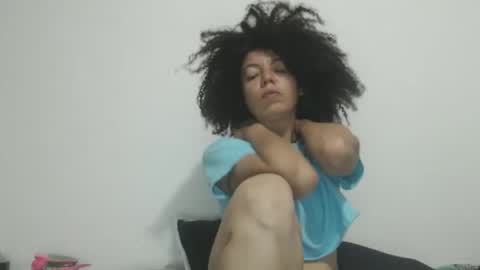 DreamyLatina online show from March 10, 2026, 1:32 am