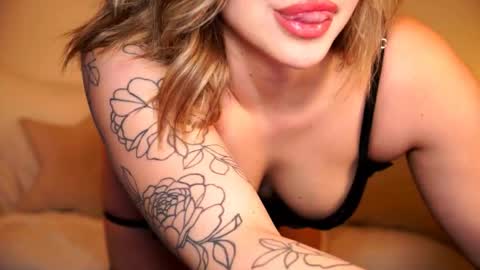 MISS B online show from April 16, 2026, 3:13 pm