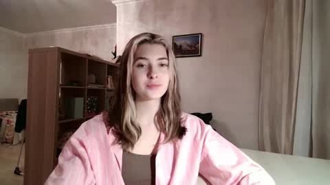 Snapshot of dremazwahlen chatting on February 16, 2026, 3:30 pm Dia online show from February 16, 2026, 3:30 pm