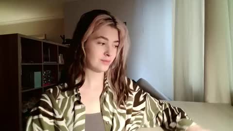 Snapshot of dremazwahlen chatting on February 27, 2026, 10:26 am Dia online show from February 27, 2026, 10:26 am