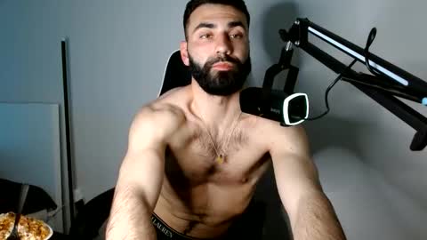 drewwho_ online show from April 12, 2026, 10:59 pm