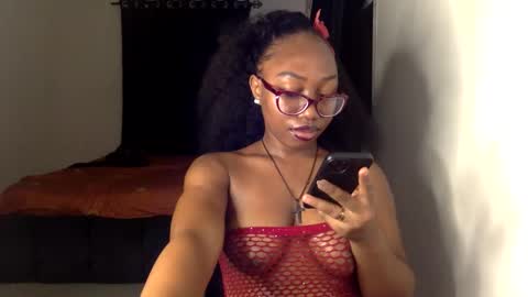 luna online show from February 25, 2026, 4:55 am