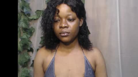 Snapshot of dripqueenx chatting on September 9, 2025, 10:42 pm linda online show from September 9, 2025, 10:42 pm