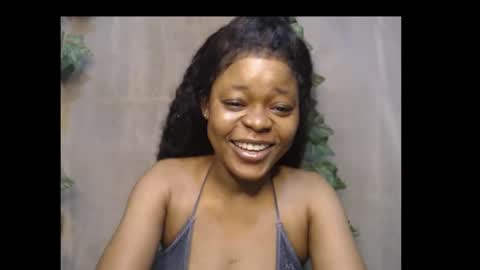 Snapshot of dripqueenx chatting on October 11, 2025, 11:47 pm linda online show from October 11, 2025, 11:47 pm