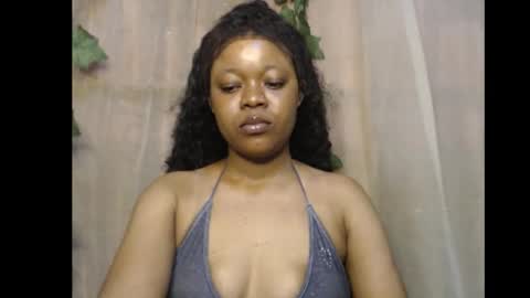 Snapshot of dripqueenx chatting on November 23, 2025, 12:49 pm linda online show from November 23, 2025, 12:49 pm