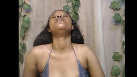 Snapshot of dripqueenx chatting on November 26, 2025, 12:22 am linda online show from November 26, 2025, 12:22 am