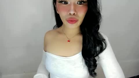 Snapshot of dripqueenxoxo chatting on September 14, 2025, 12:15 pm miss. Erika online show from September 14, 2025, 12:15 pm
