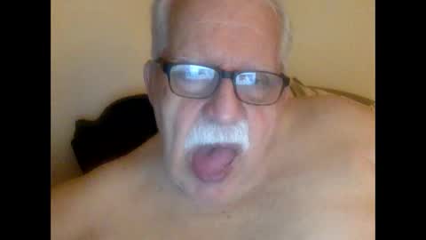 Snapshot of drnick069 chatting on October 4, 2025, 8:01 am drnick069 online show from October 4, 2025, 8:01 am