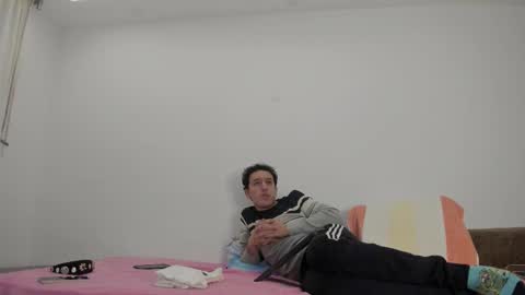 CamiSanti online show from October 19, 2025, 2:34 am