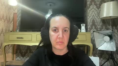 Dr. Resa online show from March 12, 2025, 6:00 pm