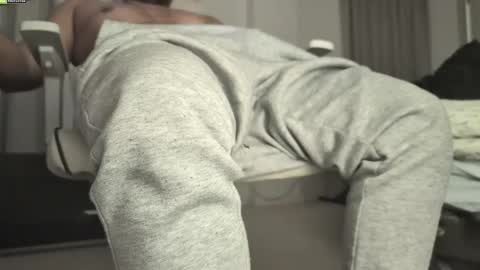 dude31517 online show from March 29, 2026, 11:05 pm