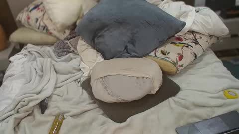 Dude online show from October 28, 2025, 5:48 pm