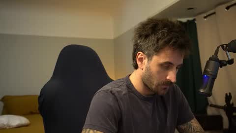 Snapshot of dukethedude chatting on November 16, 2025, 3:01 am Duke online show from November 16, 2025, 3:01 am