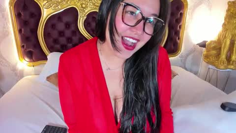 Lucy online show from January 6, 2026, 10:45 pm