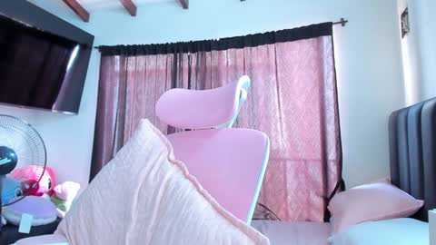 Snapshot of dulce_acosta chatting on January 7, 2025, 5:20 pm Dulce online show from January 7, 2025, 5:20 pm