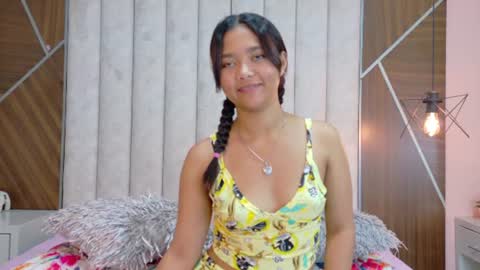 Snapshot of dulce_holy chatting on July 7, 2026, 1:08 am DULCE HOLY online show from July 7, 2026, 1:08 am