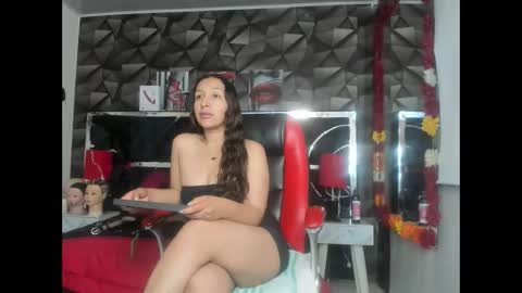 DULCE online show from May 17, 2026, 2:31 am
