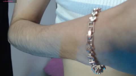 Snapshot of dulce_sara0 chatting on December 18, 2025, 2:28 am Dulce Sara online show from December 18, 2025, 2:28 am