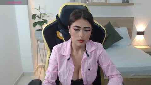 V I C T O R I A online show from March 3, 2025, 12:27 pm