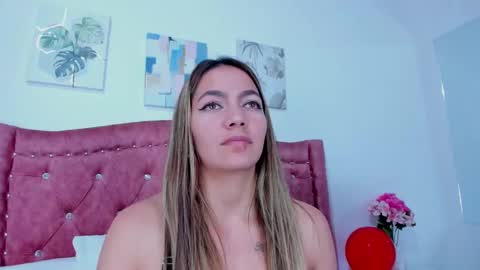 Dulce  online show from January 17, 2025, 7:05 pm