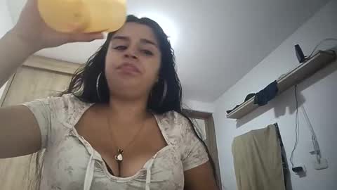 dulcekatty18 online show from April 17, 2026, 2:20 pm