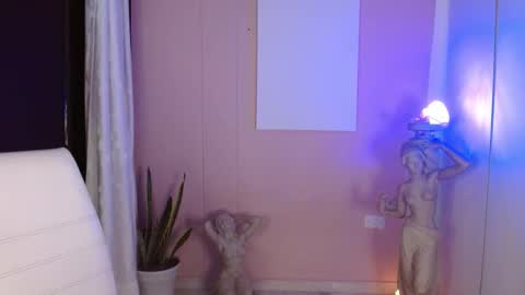 dulcepicante_1 online show from March 11, 2026, 7:03 am