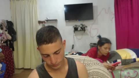 Snapshot of dulcetentations chatting on May 8, 2026, 1:44 am shany y alan online show from May 8, 2026, 1:44 am