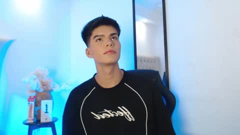 Dulcey online show from September 29, 2025, 4:39 am